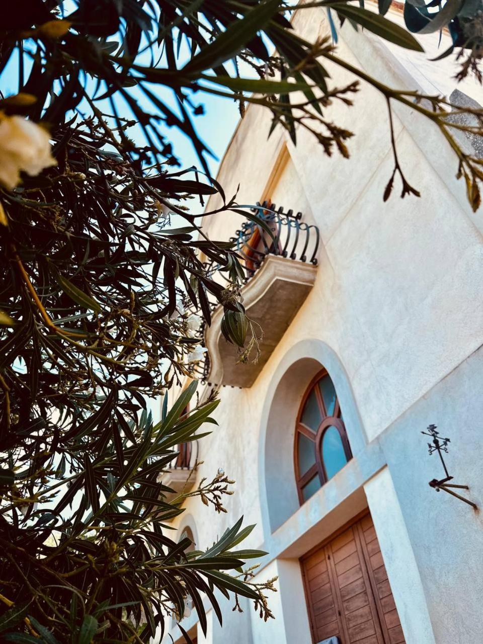 Villa Tiche Чефалу Екстериор снимка