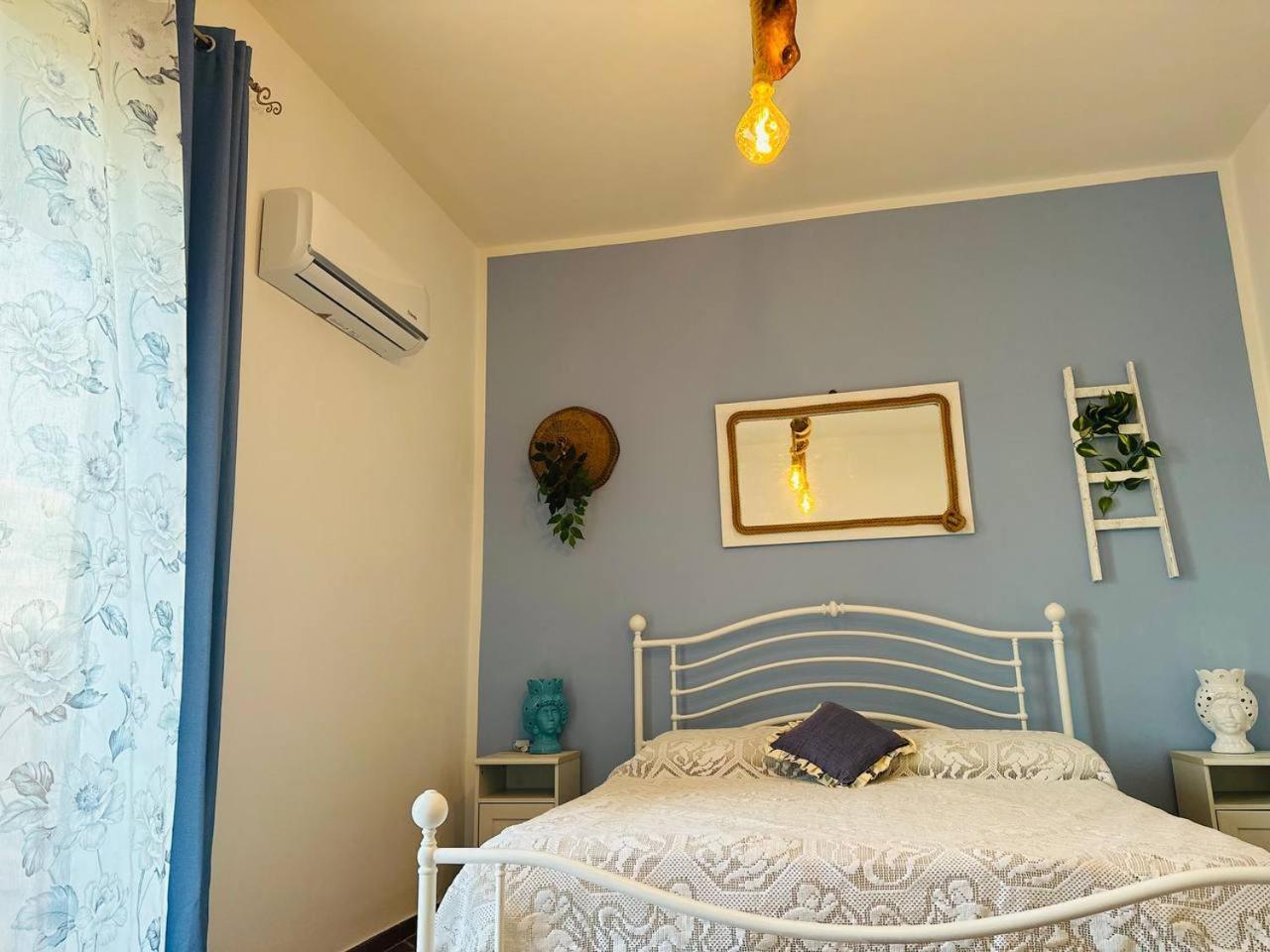 Villa Tiche Чефалу Стая снимка