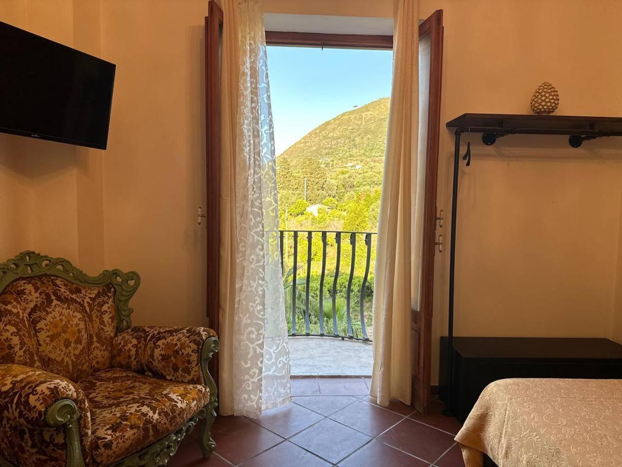 Villa Tiche Чефалу Екстериор снимка